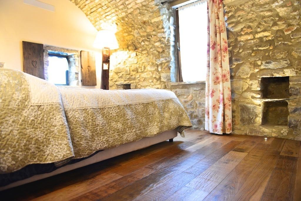 Agriturismo C'Era Una Volta Кампороссо Номер фото